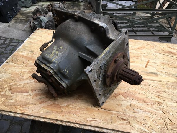 Front differential M651 Gama Goat